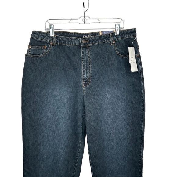 New LA Blues Women’s Willshire Fit Denim Jeans Size 20WT  Blue Tapered Leg BNWT - Picture 2 of 6